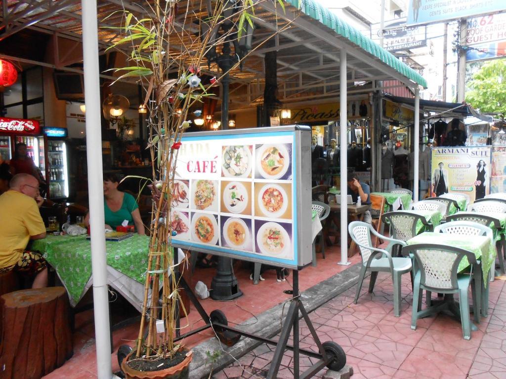 Four Sons Village Bangkok Ngoại thất bức ảnh