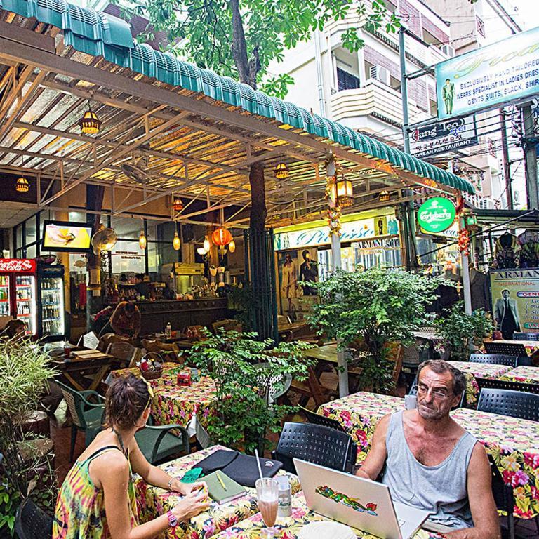 Four Sons Village Bangkok Ngoại thất bức ảnh