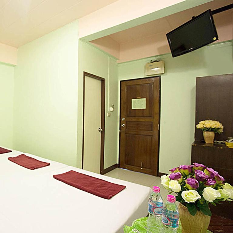 Four Sons Village Bangkok Ngoại thất bức ảnh