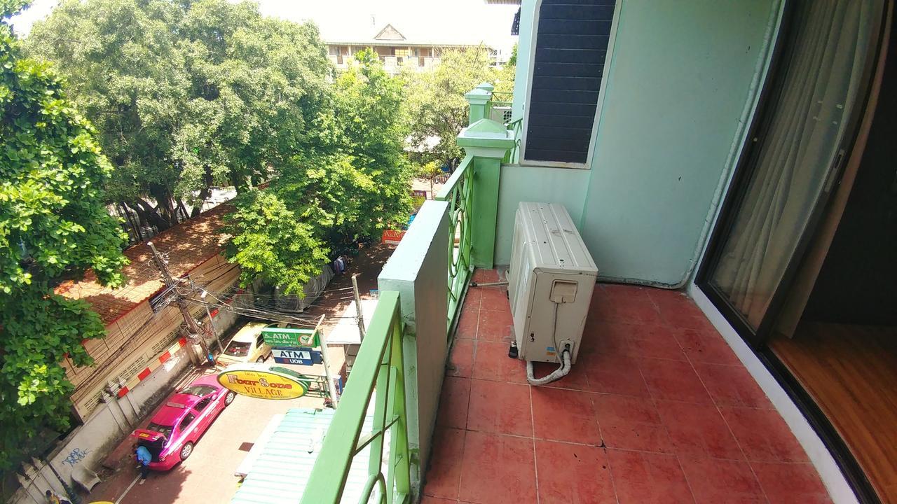 Four Sons Village Bangkok Ngoại thất bức ảnh